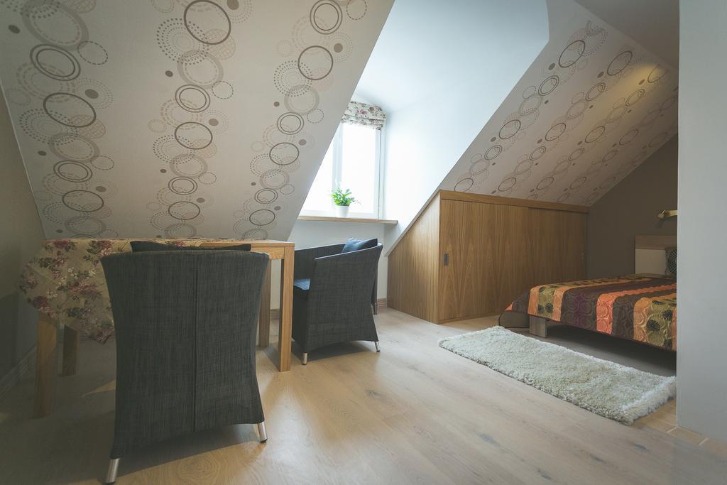 Arina Guest Apartment Куресааре Стая снимка